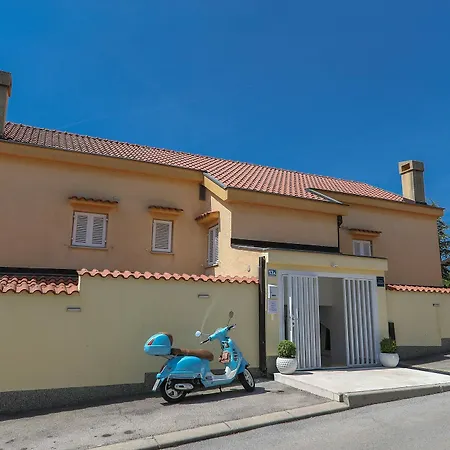 Casa Mia *